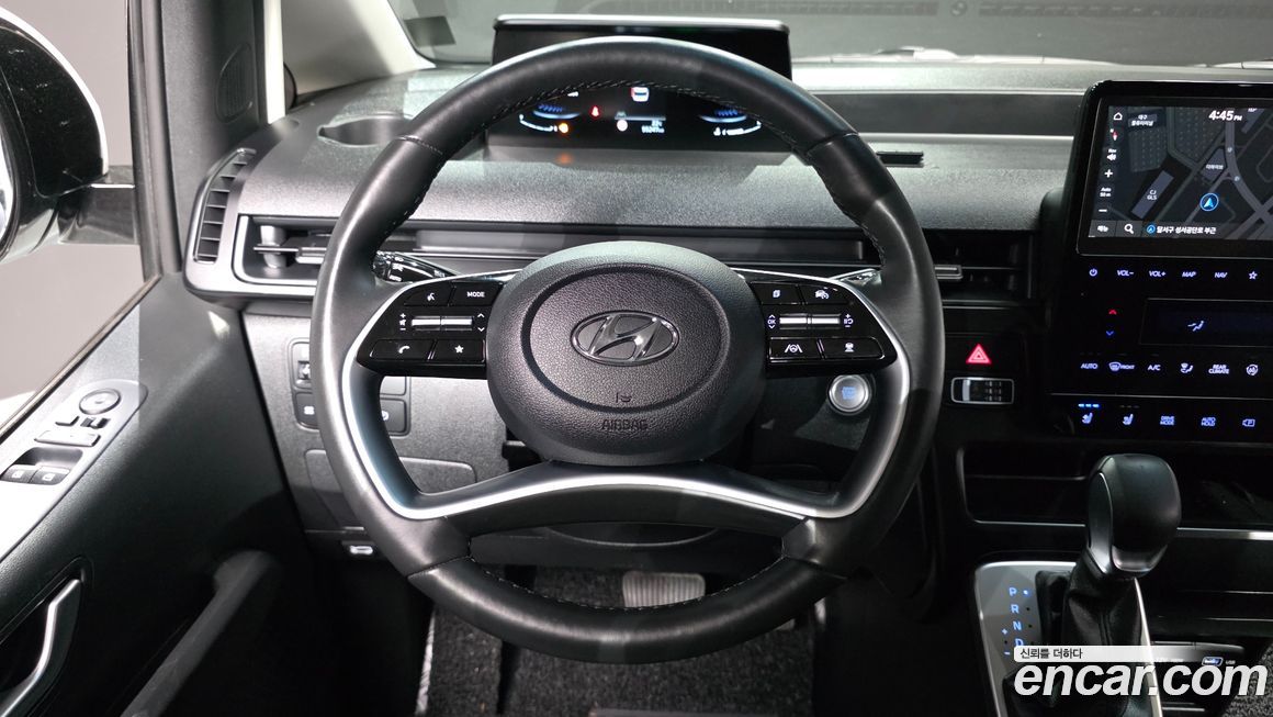 Hyundai Staria 2023