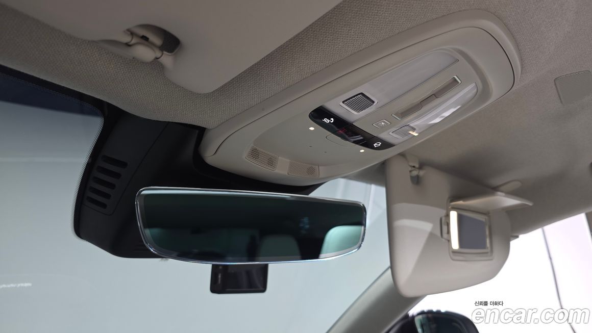 Volvo XC40 2023
