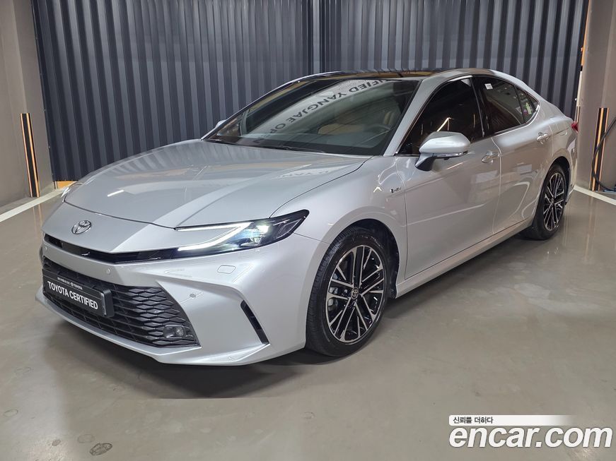 Toyota Camry 2025