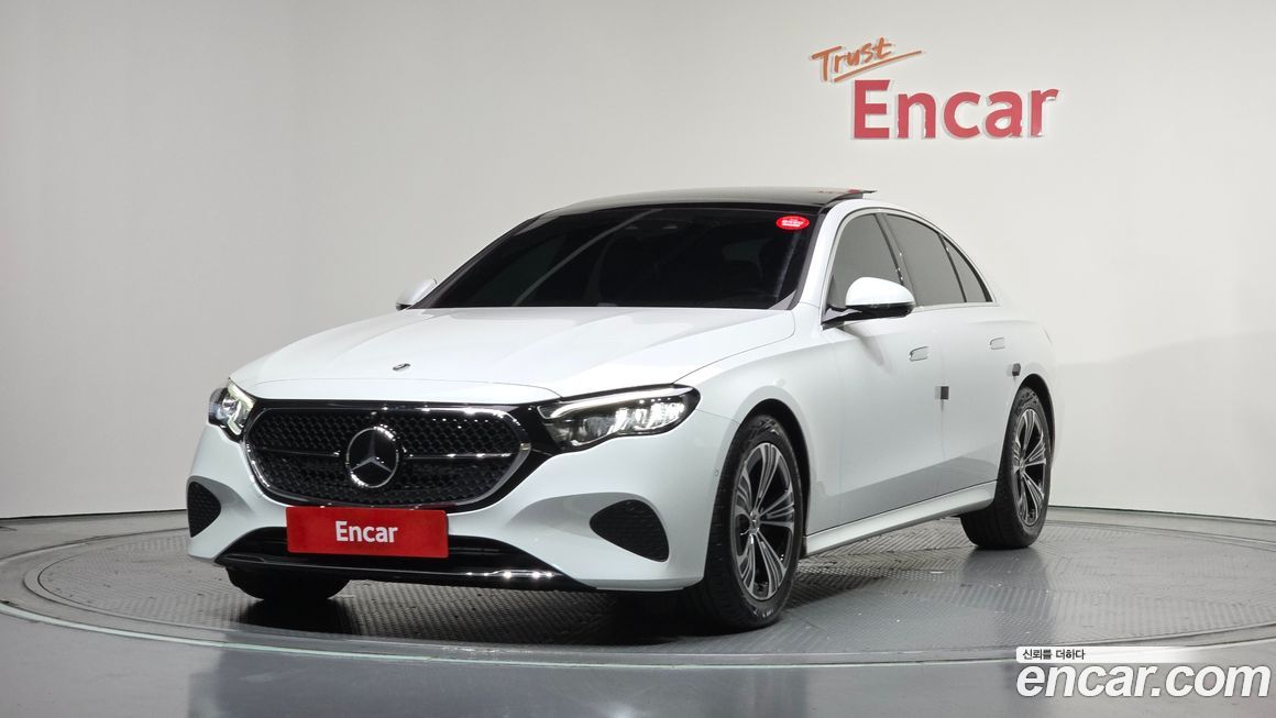 Mercedes-Benz E-Class 2024