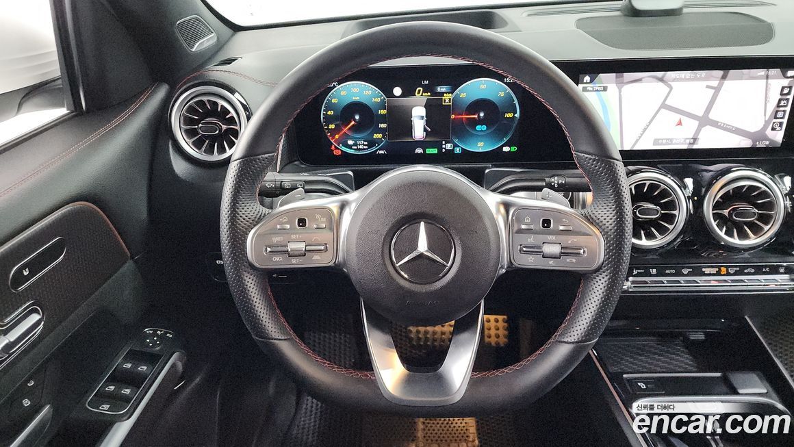 Mercedes-Benz EQB 2024
