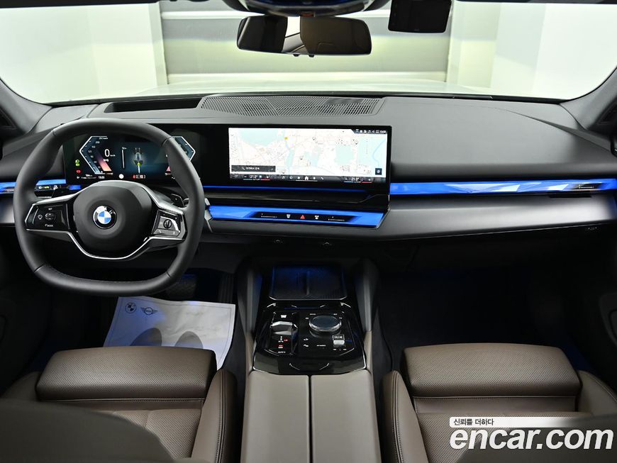 BMW 5-Series 2025