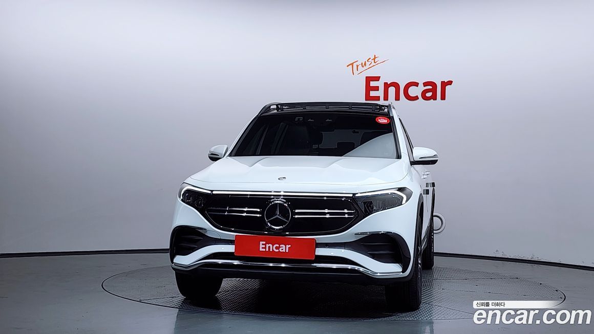 Mercedes-Benz EQB 2024