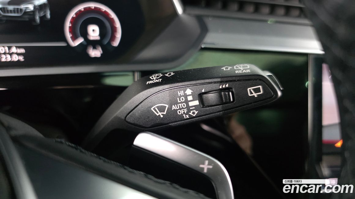 Audi e-tron 2023