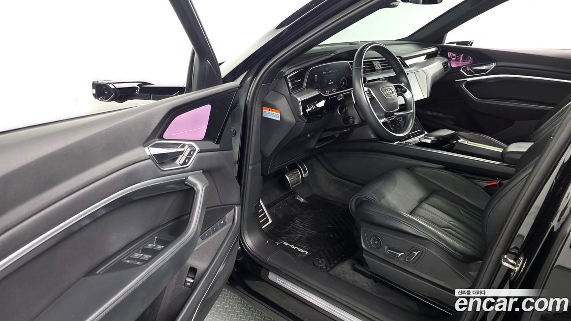 Audi e-tron 2023