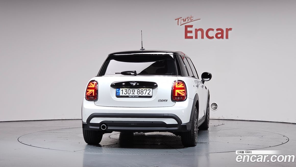 Mini Cooper 2024