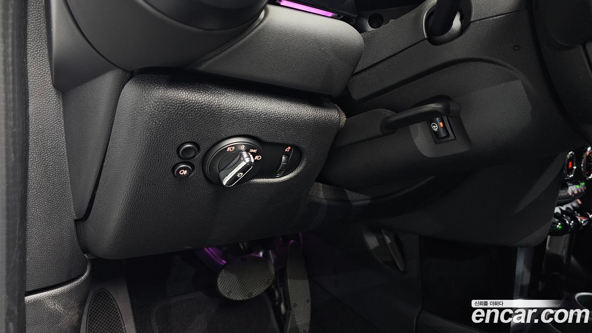 Mini Cooper 2024