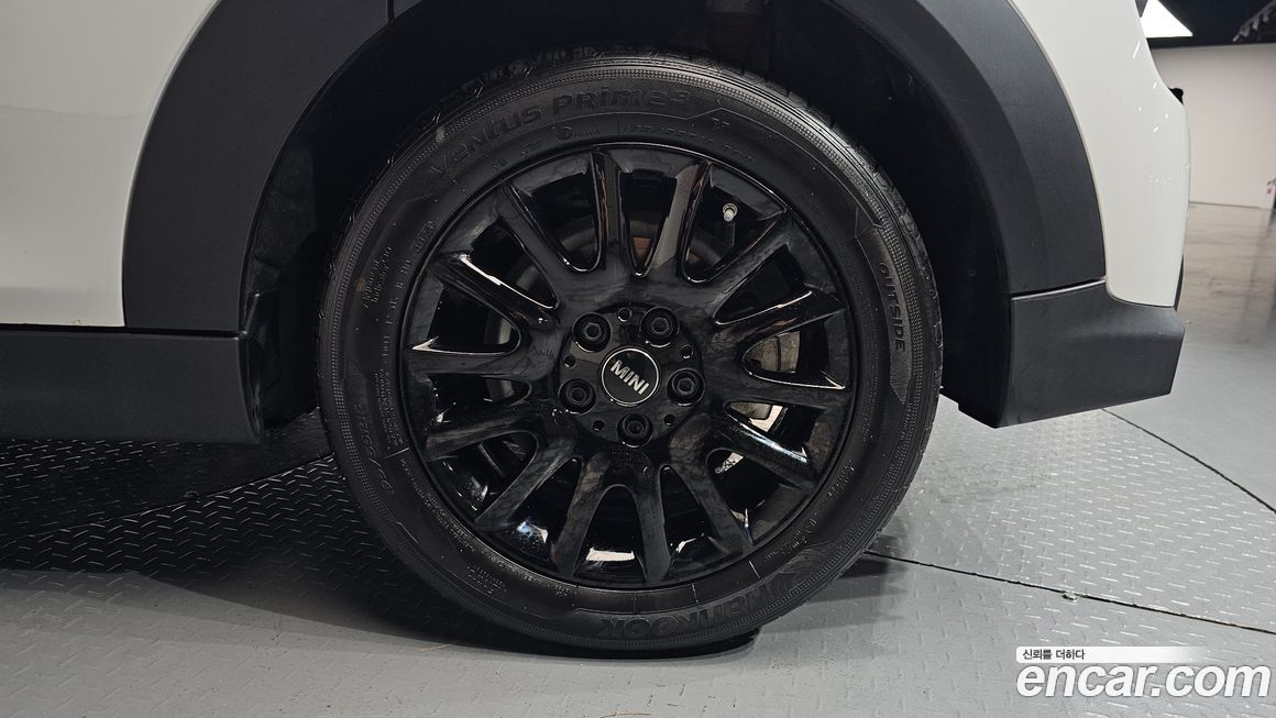Mini Cooper 2024