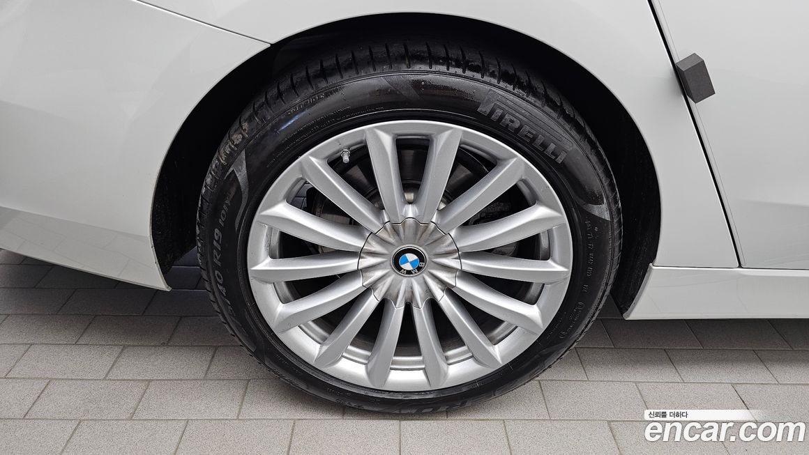BMW Gran Turismo 2024