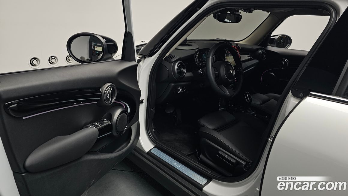 Mini Cooper 2024