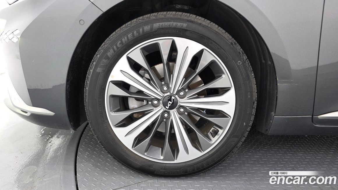 Kia K8 2023