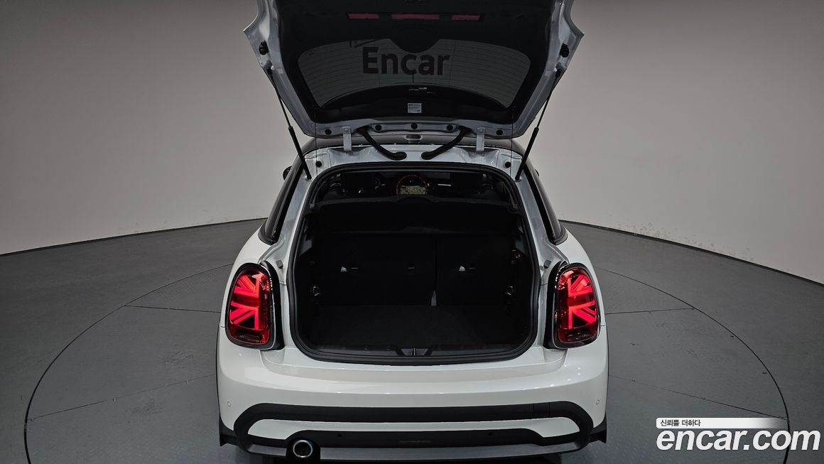 Mini Cooper 2024
