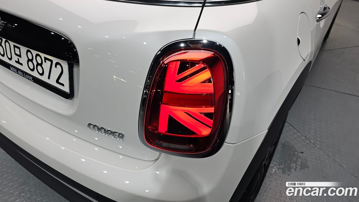 Mini Cooper 2024
