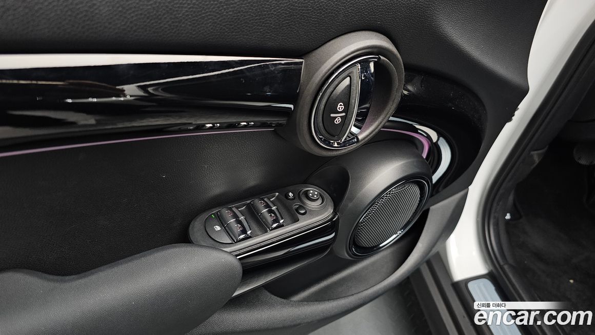 Mini Cooper 2024