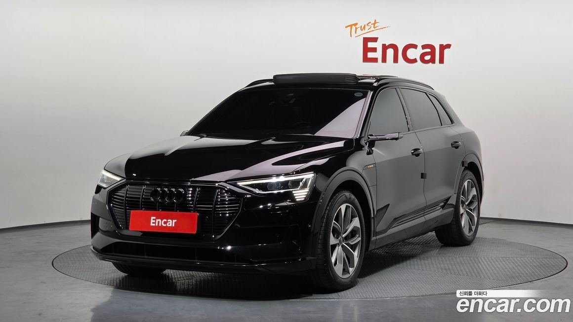 Audi e-tron 2023