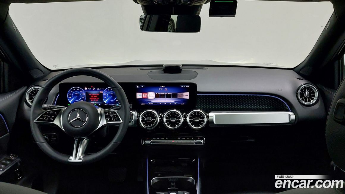 Mercedes-Benz EQB 2025