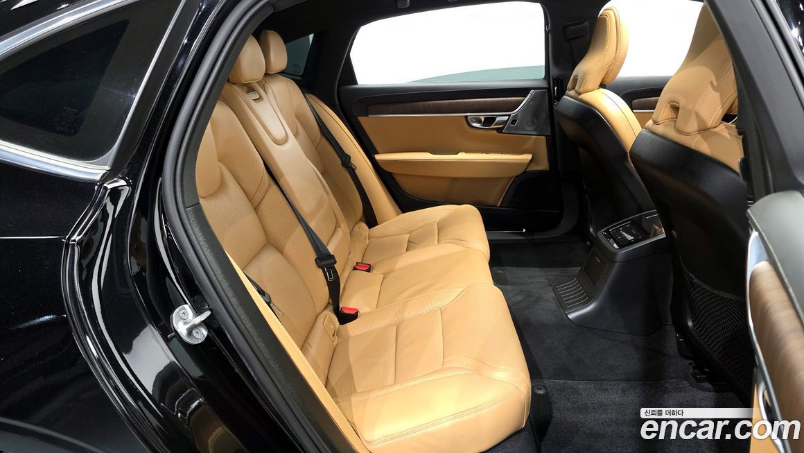Volvo S90 2023