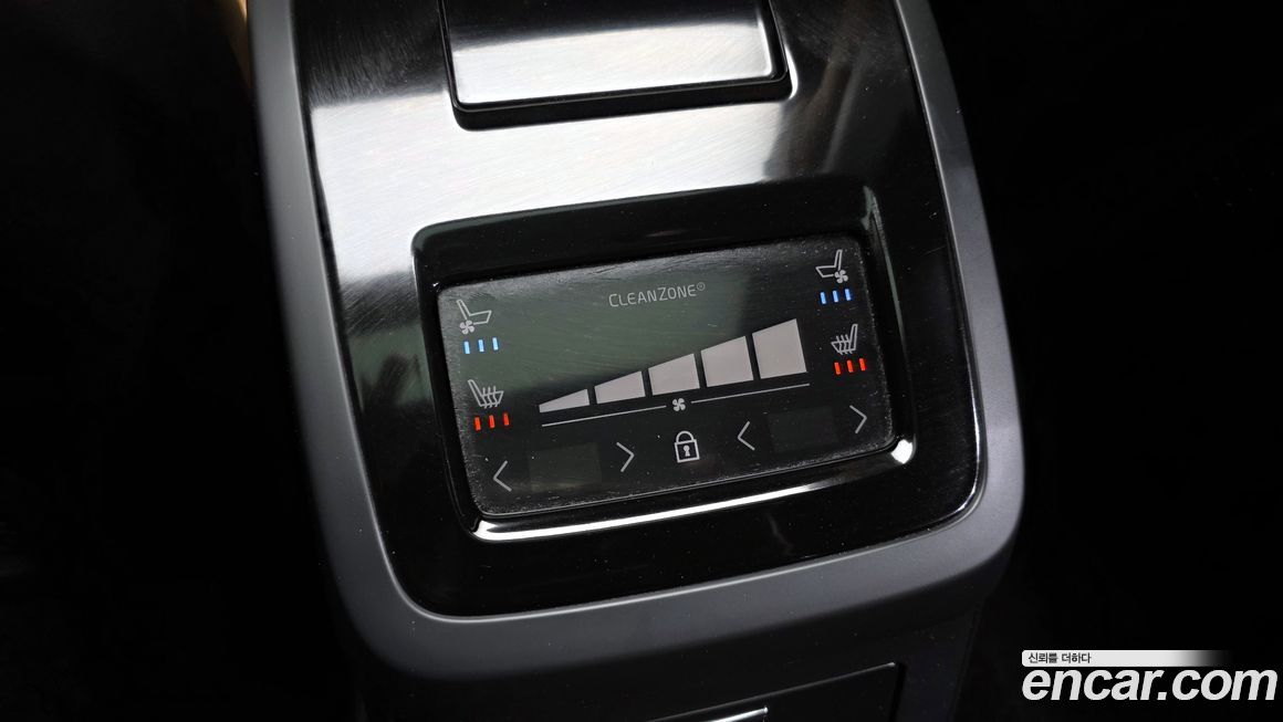 Volvo S90 2023