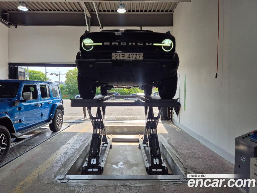 Ford Bronco 2024