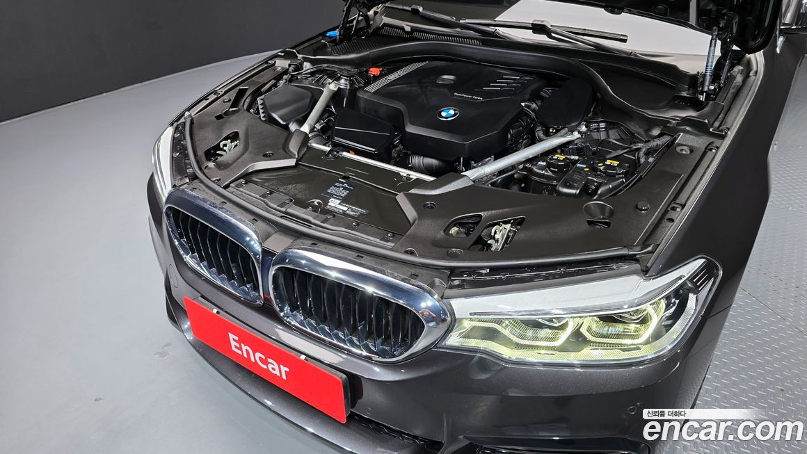 BMW 5-Series 2020