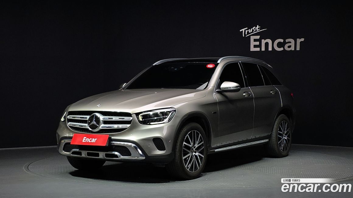 Mercedes-Benz GLC-Class 2021