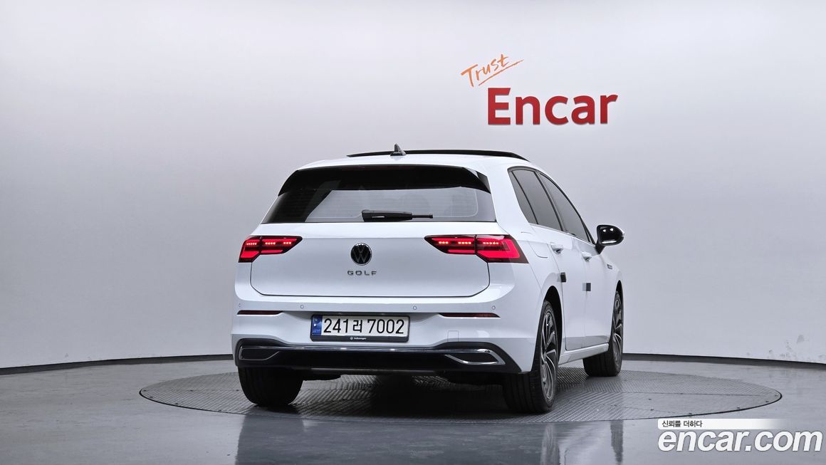 Volkswagen Golf 2024