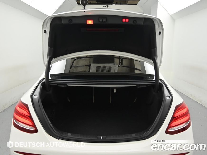 Mercedes-Benz E-Class 2019