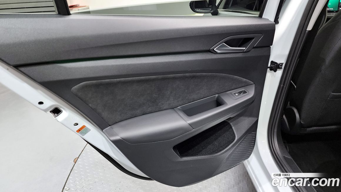 Volkswagen Golf 2024