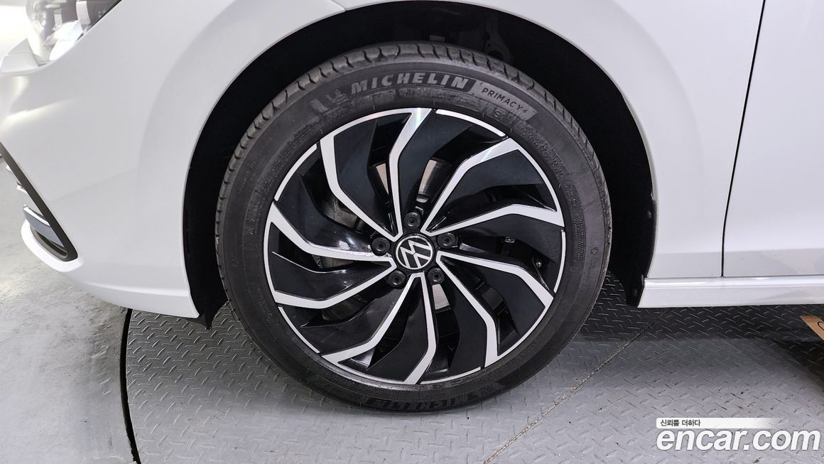 Volkswagen Golf 2024