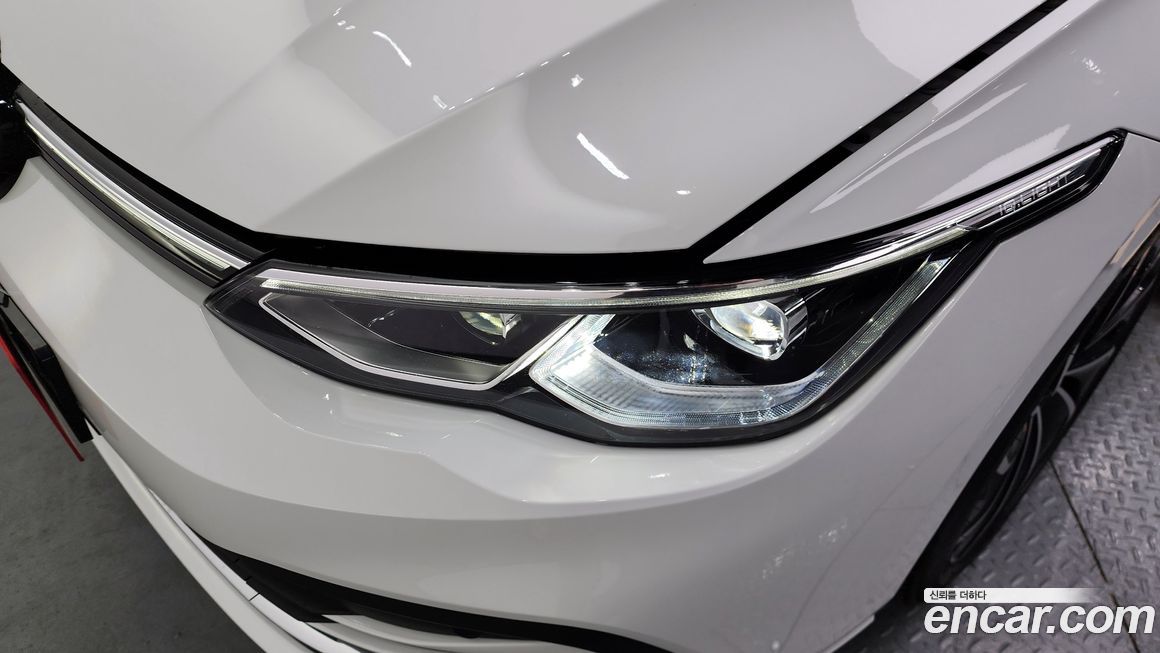 Volkswagen Golf 2024