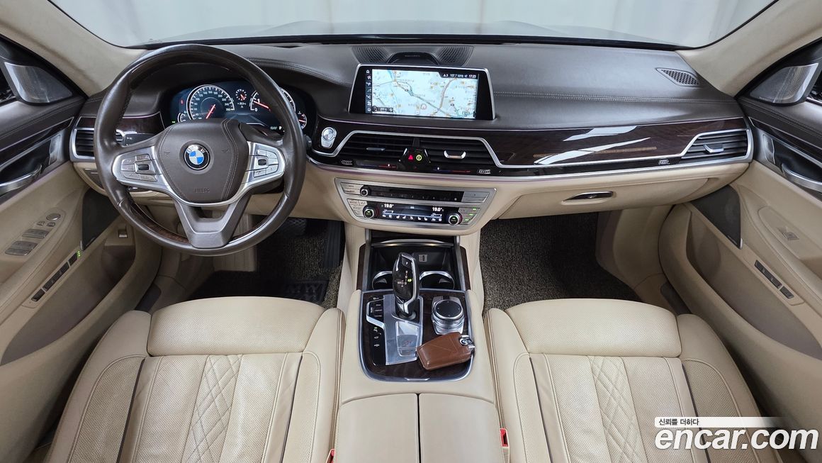 BMW 7-Series 2016