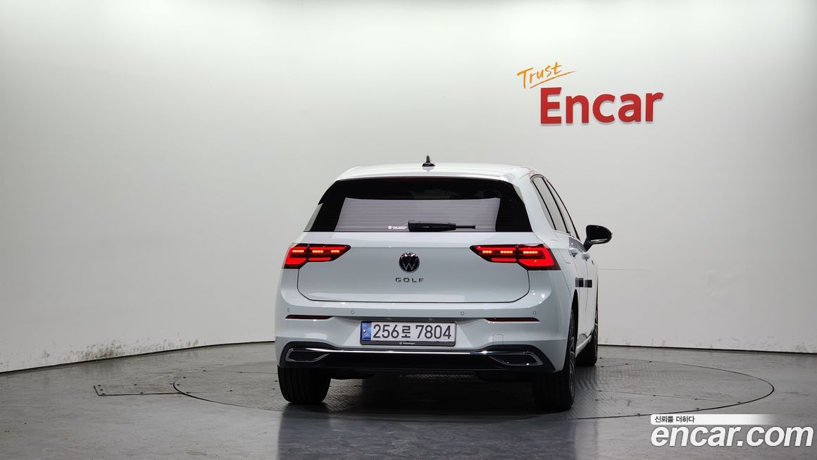 Volkswagen Golf 2024