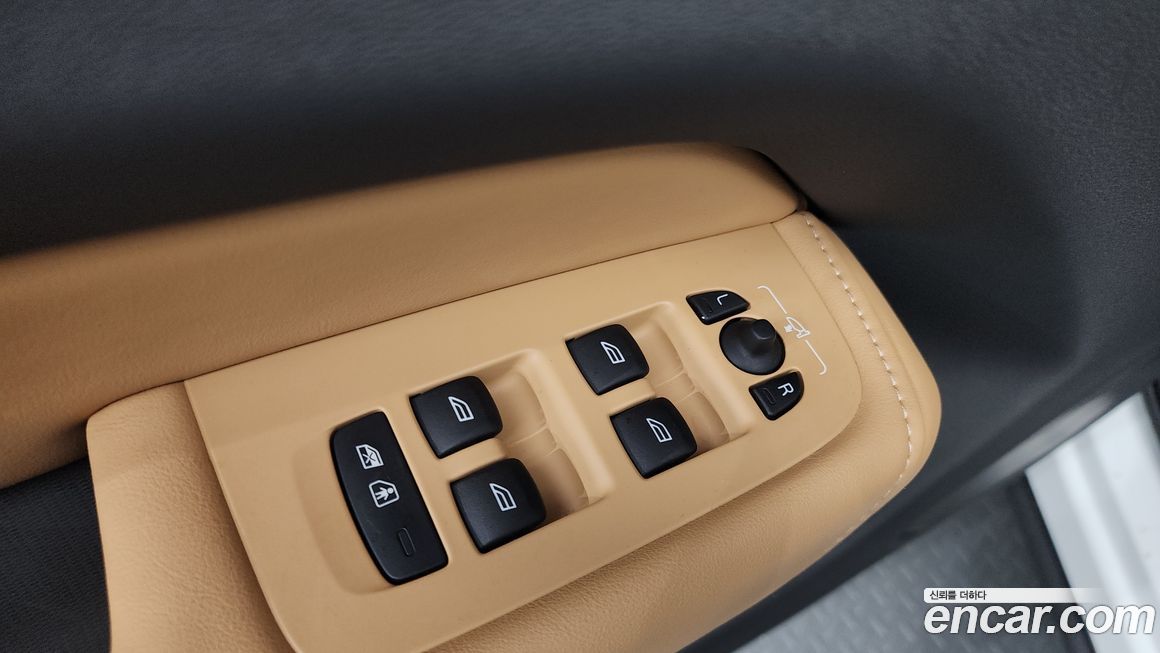 Volvo XC60 2022