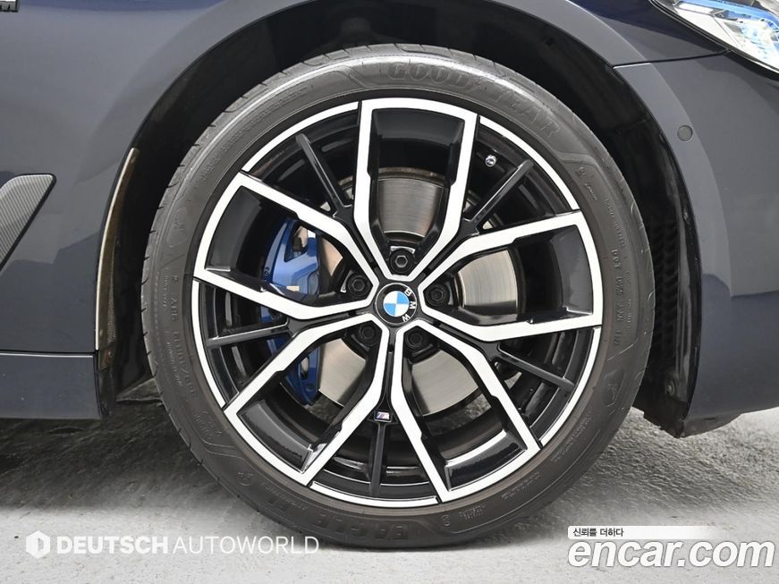 BMW 5-Series 2020