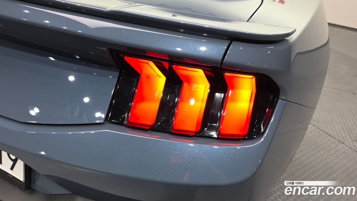 Ford Mustang 2024