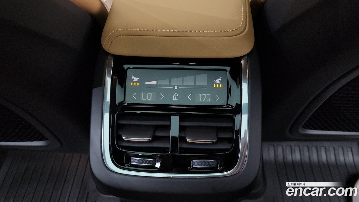 Volvo XC60 2022