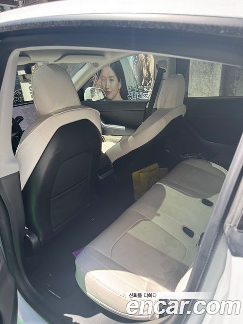 Tesla Model Y 2021