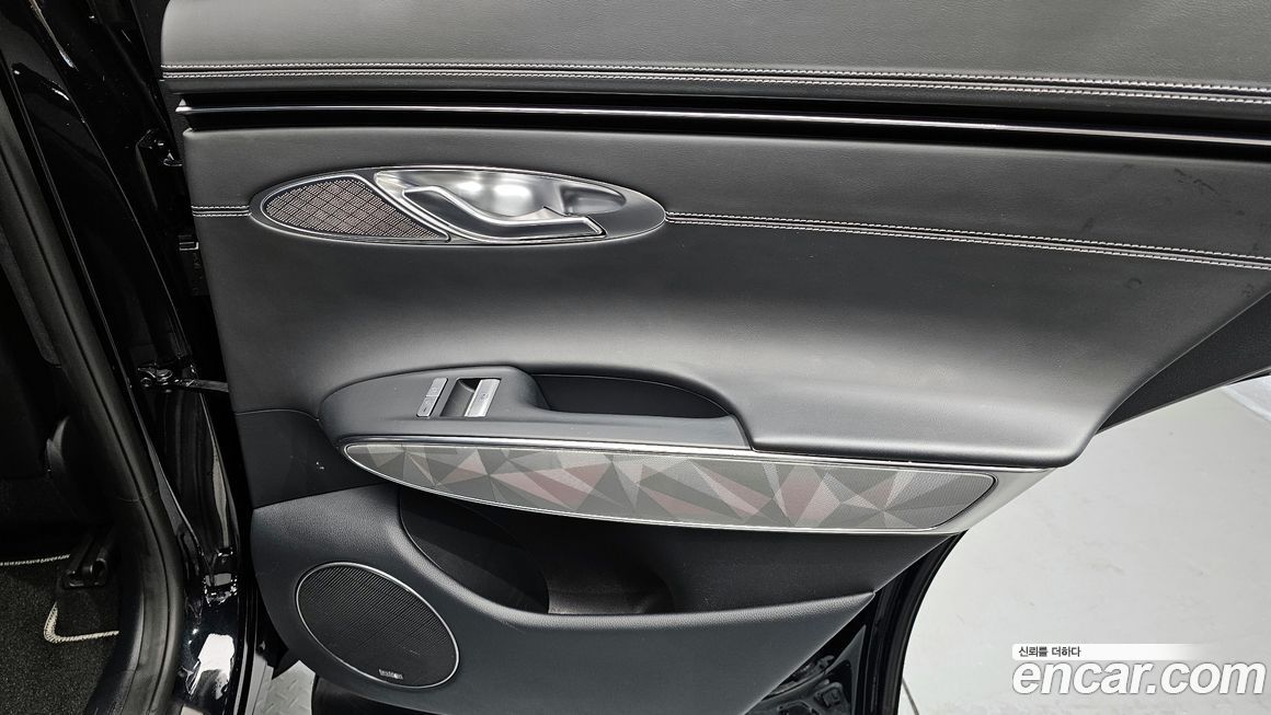Genesis GV70 2023