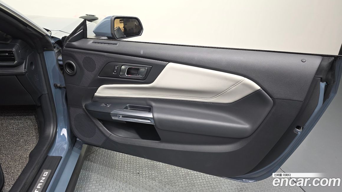 Ford Mustang 2024