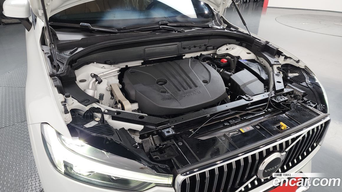 Volvo XC60 2022
