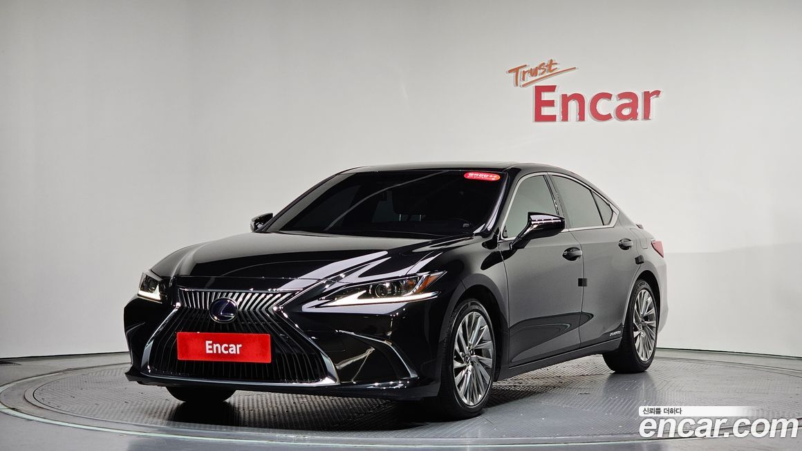 Lexus ES 2021