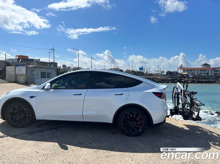 Tesla Model Y 2021