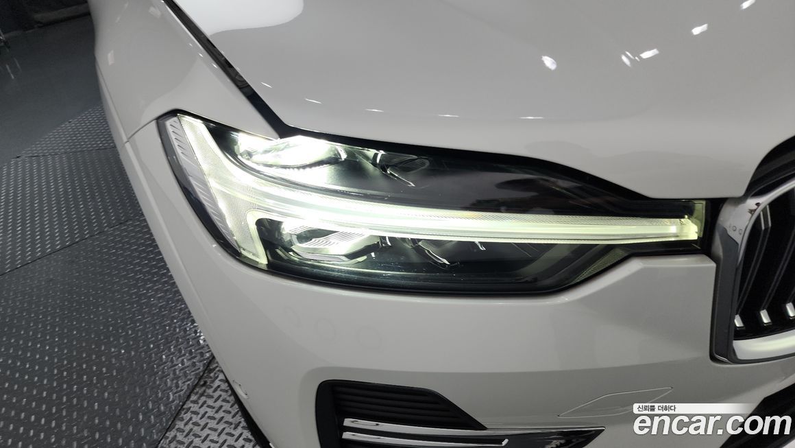 Volvo XC60 2022