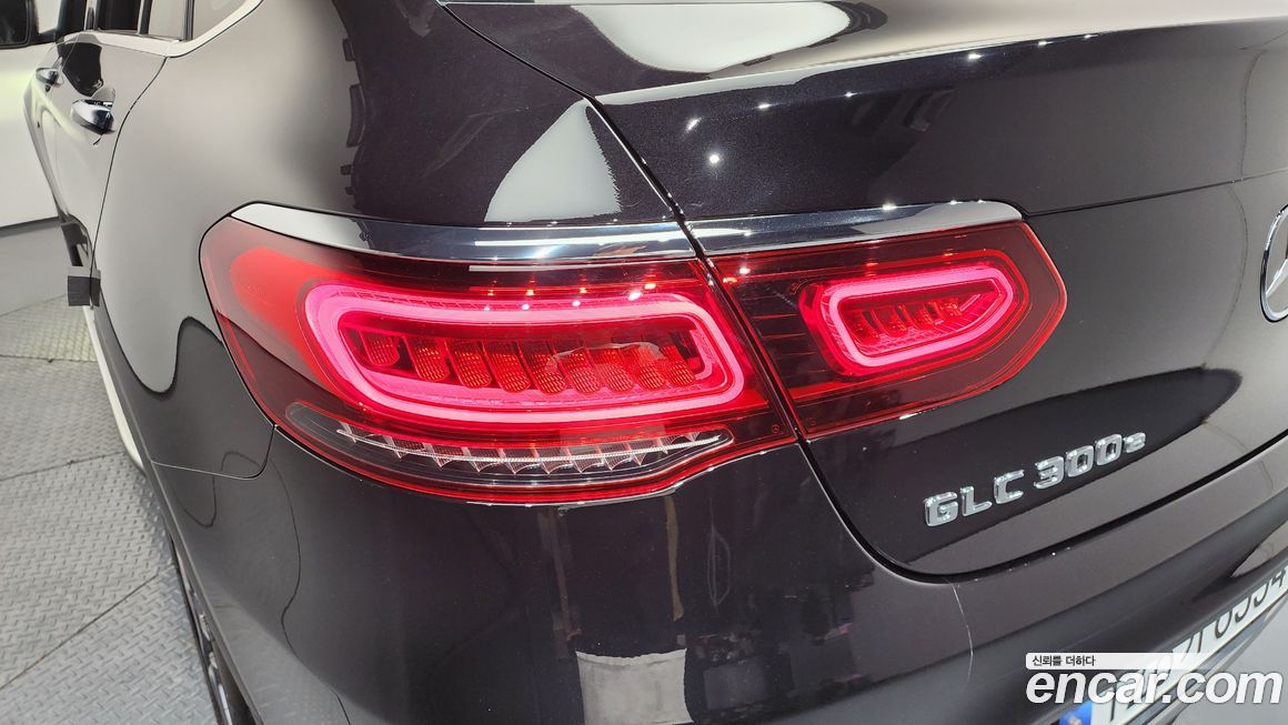 Mercedes-Benz GLC-Class 2020