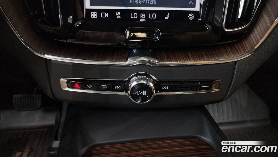 Volvo XC60 2022