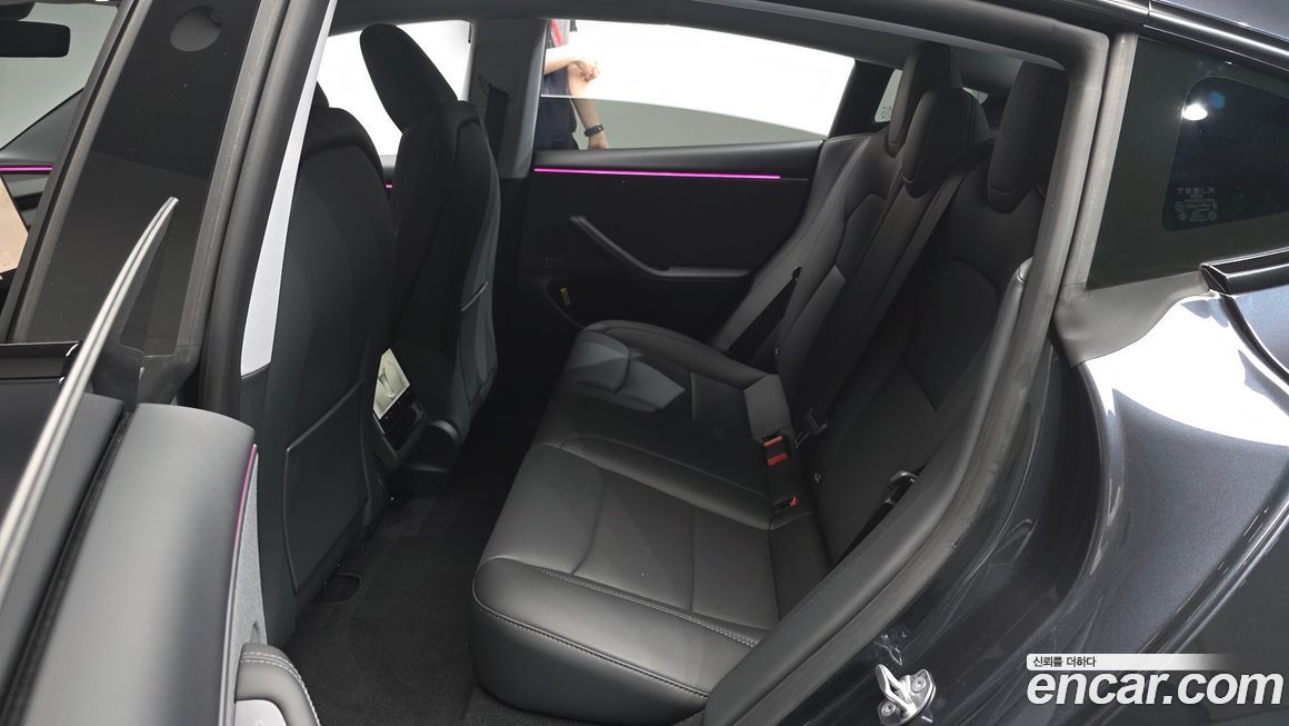 Tesla Model 3 2025