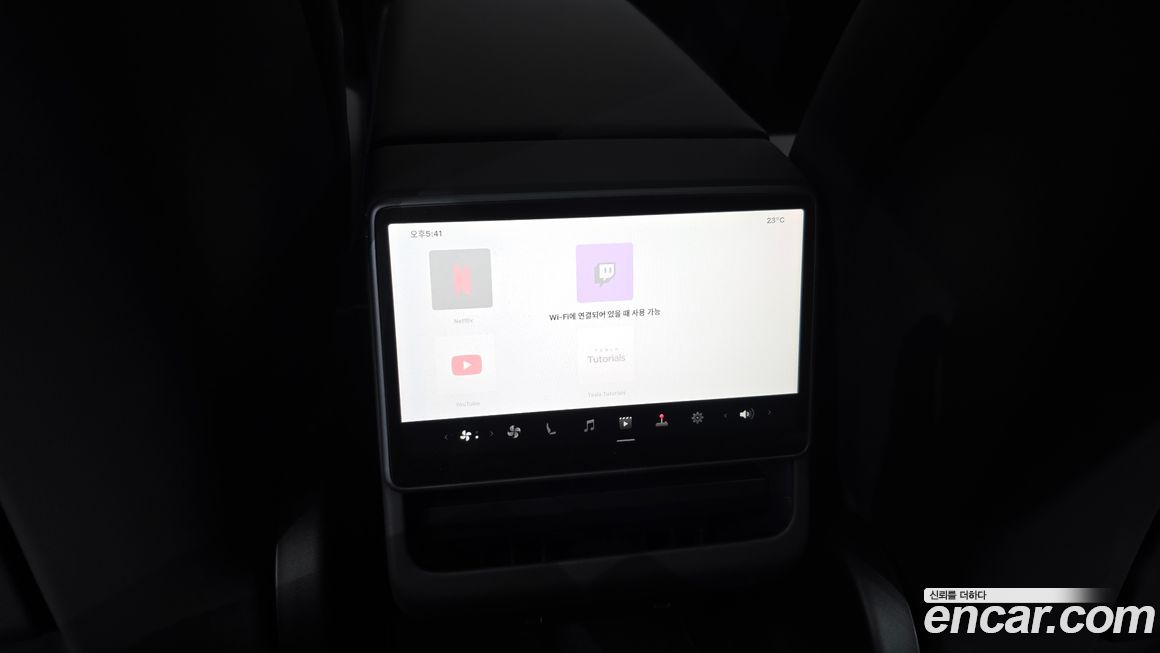 Tesla Model 3 2025