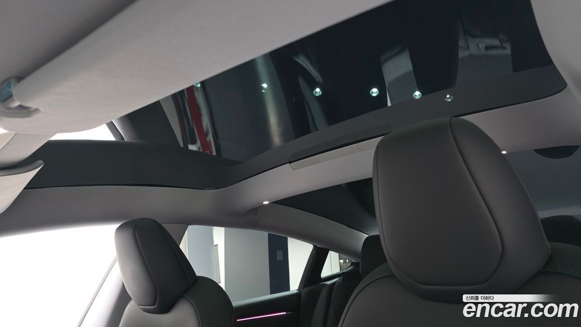 Tesla Model 3 2025