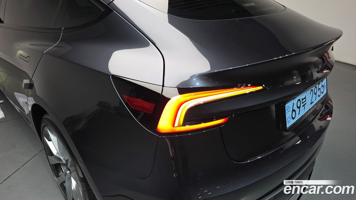 Tesla Model 3 2025