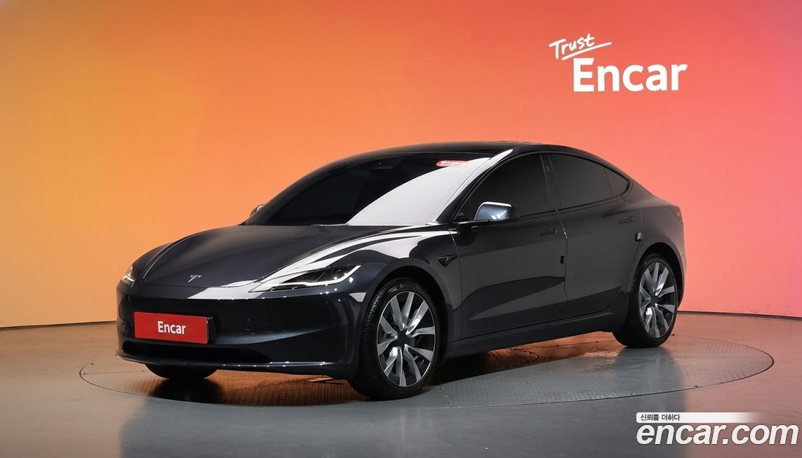 Tesla Model 3 2025